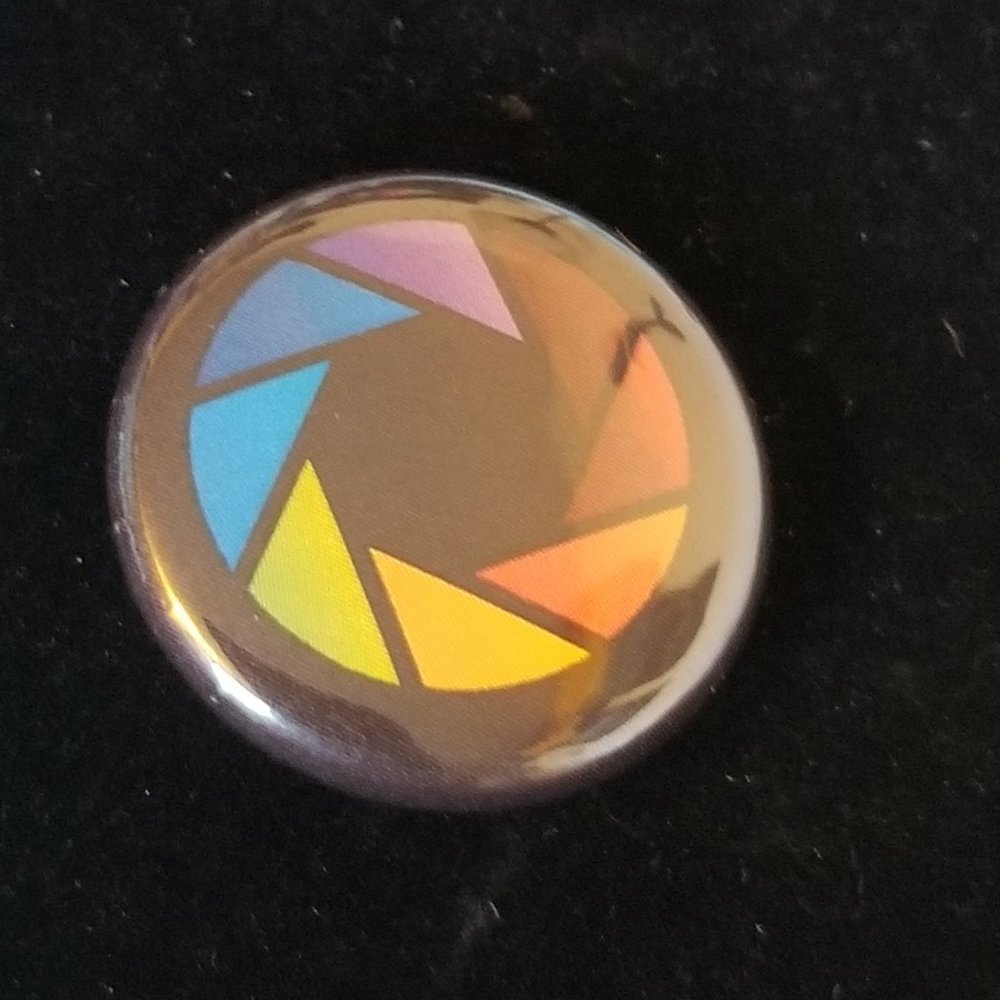 NWT Circle of Triangles Pin Red Blue Orange Yellow